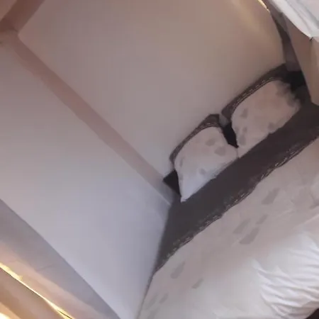 Apartment Studio Medieval ! Sous Les Clochers ! *
